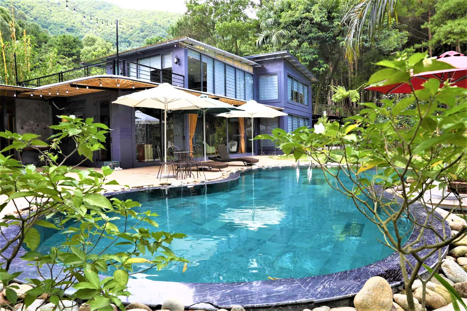 Pool loungers