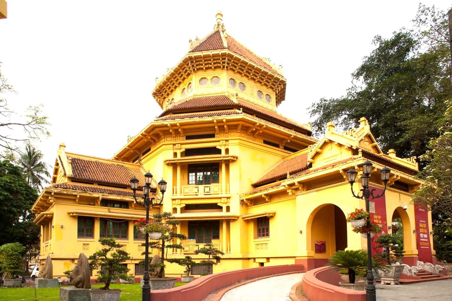 justfly bao tang lich su quoc gia hanoi