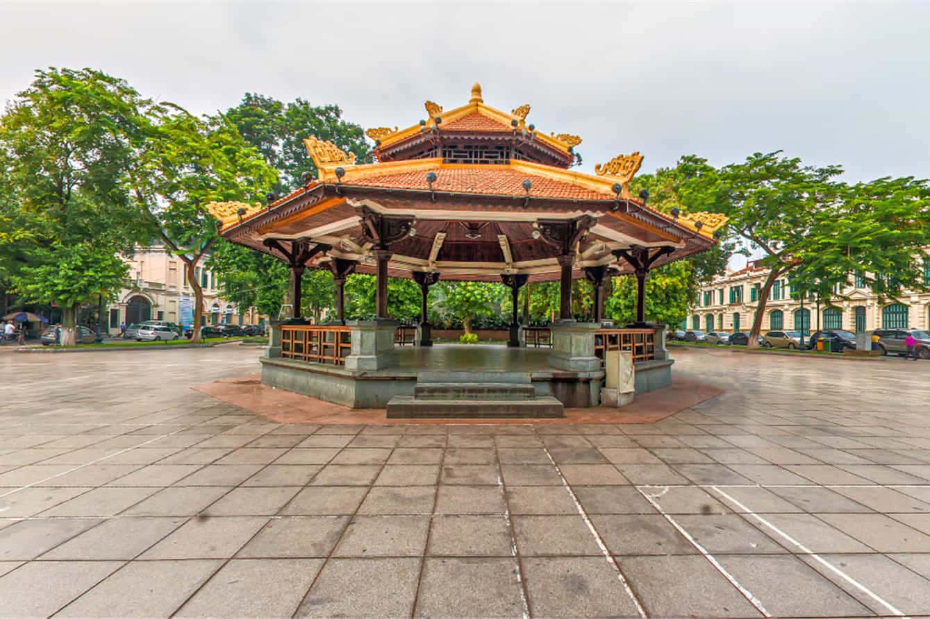 justfly vuon hoa ly thai to hanoi