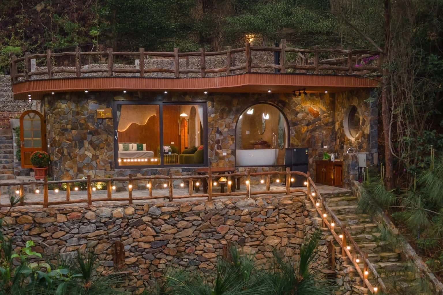Topview (Moon Retreat) at Hồ Đồng Đò, Sóc Sơn — photo 1