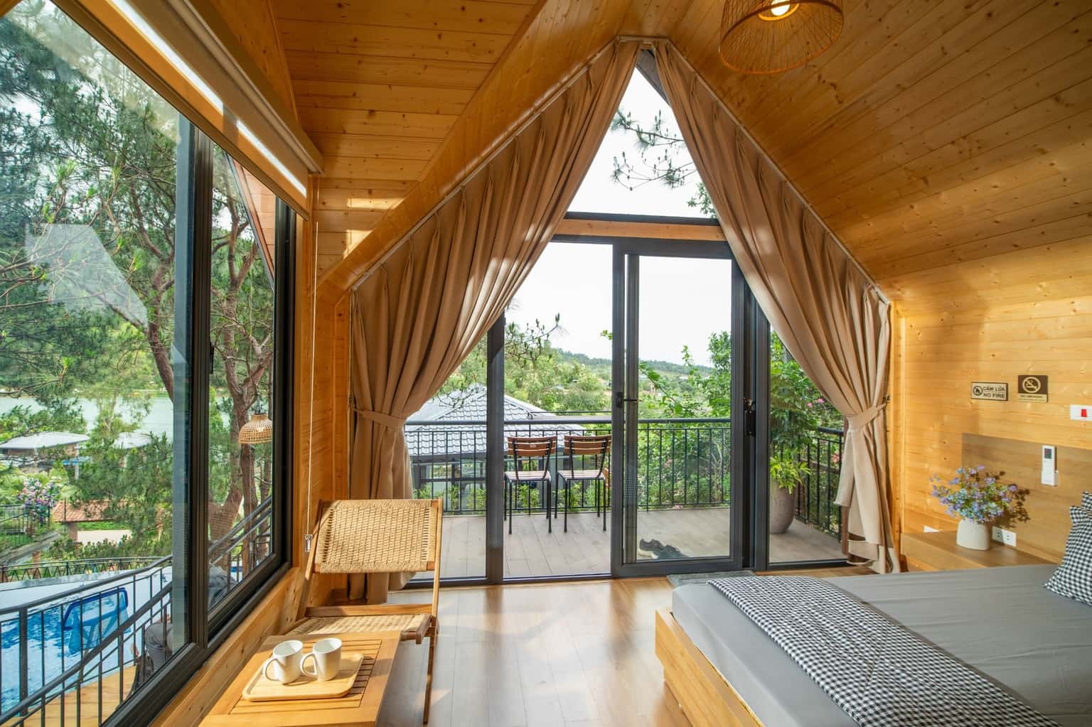 Pine 1 (Ruby Retreat) at Hồ Đồng Đò, Sóc Sơn — photo 2