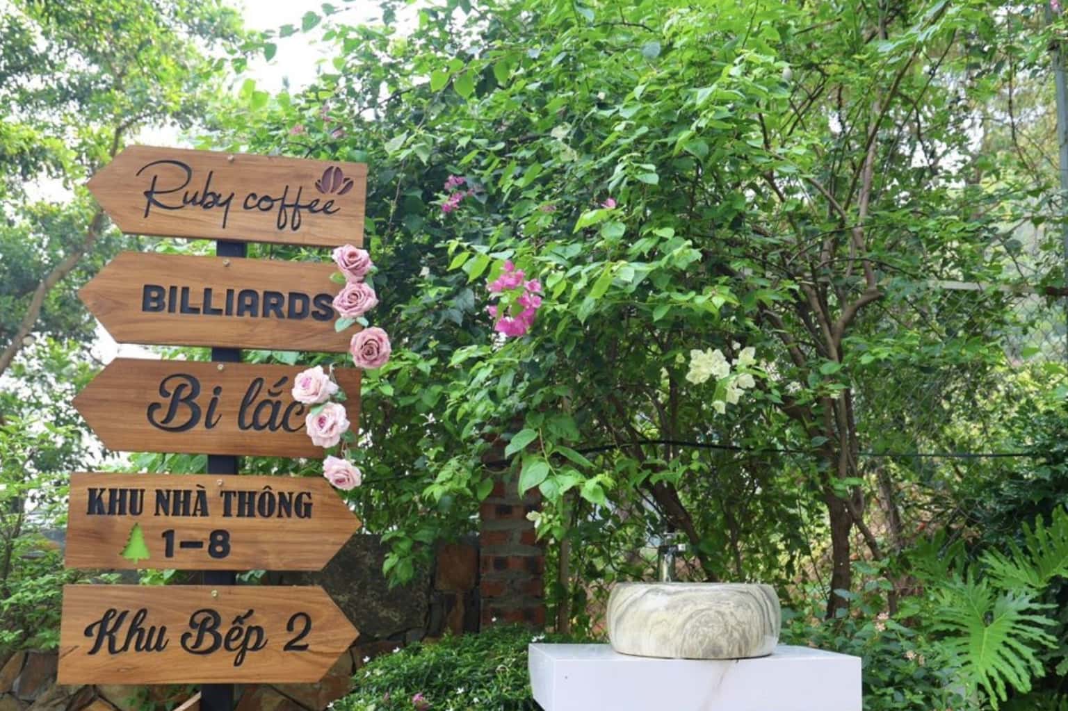 Pine 2 (Ruby Retreat) at Hồ Đồng Đò, Sóc Sơn — photo 9