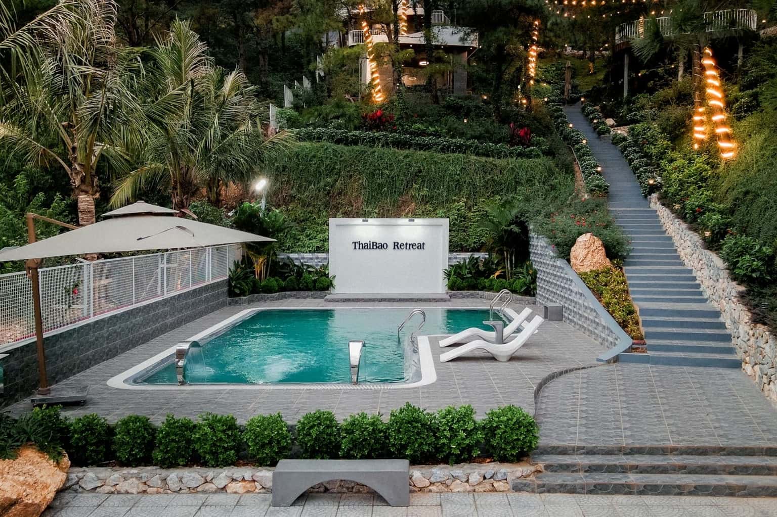 Shared swimming pool