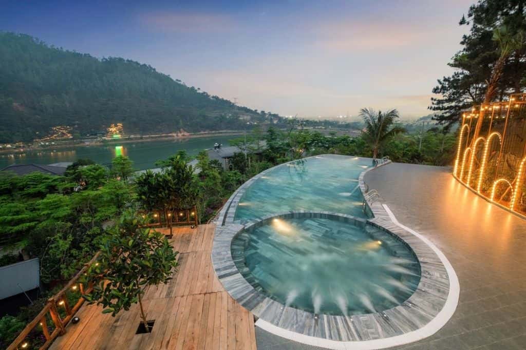 Star 01 (S1, Moon Retreat) at Đồng Đò Lake, Sóc Sơn — photo 1
