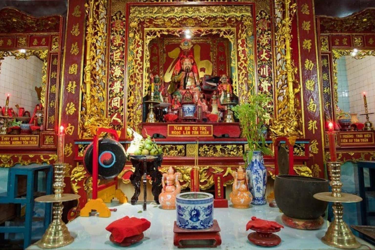 Vạn Thủy Tú Temple — photo 8
