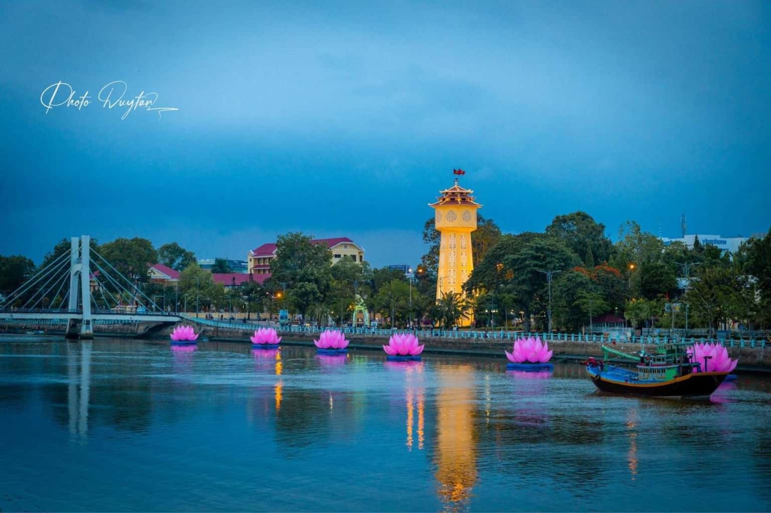 Phan Thiết Water Tower — photo 2