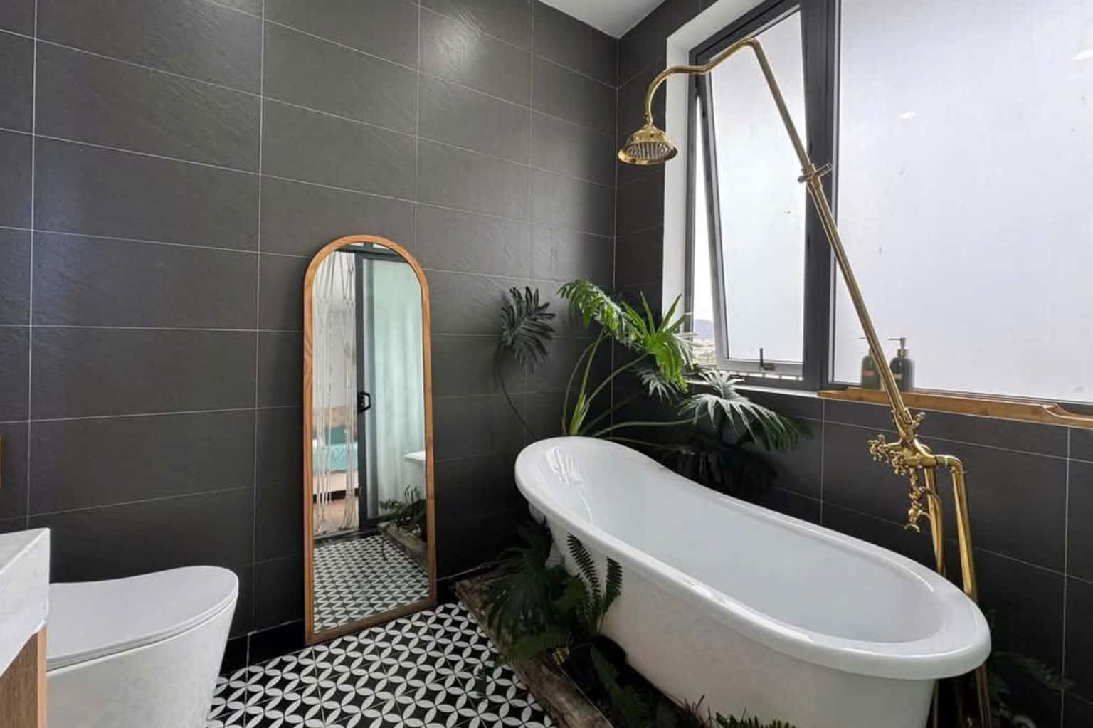 Bồn tắm trong phòng