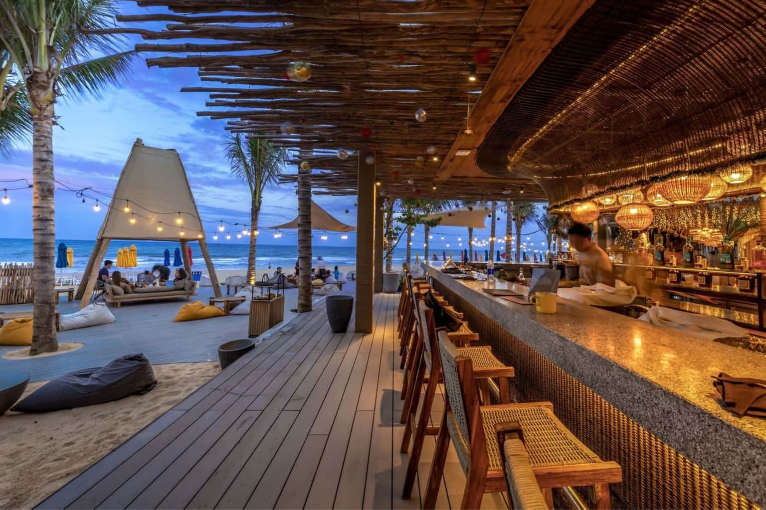 Aloha Beach Club — photo 29
