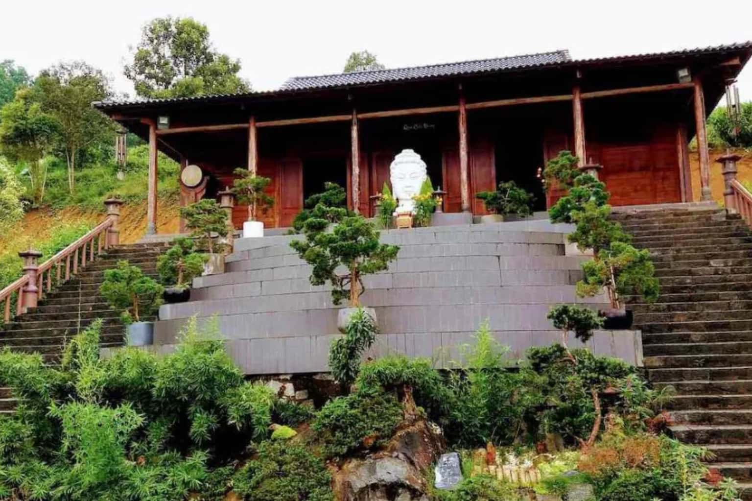 Chùa Linh Quy Pháp Ấn — ảnh 2