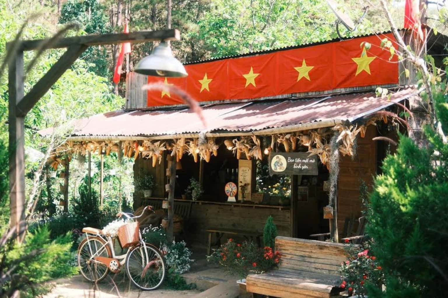 Quán Café Bao Tiền Một Mớ Bình Yên (Đà Lạt) — ảnh 3