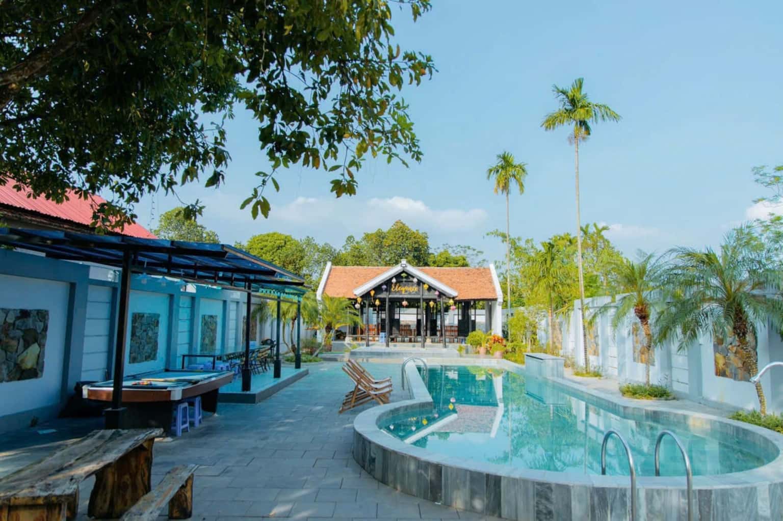 Bể bơi riêng