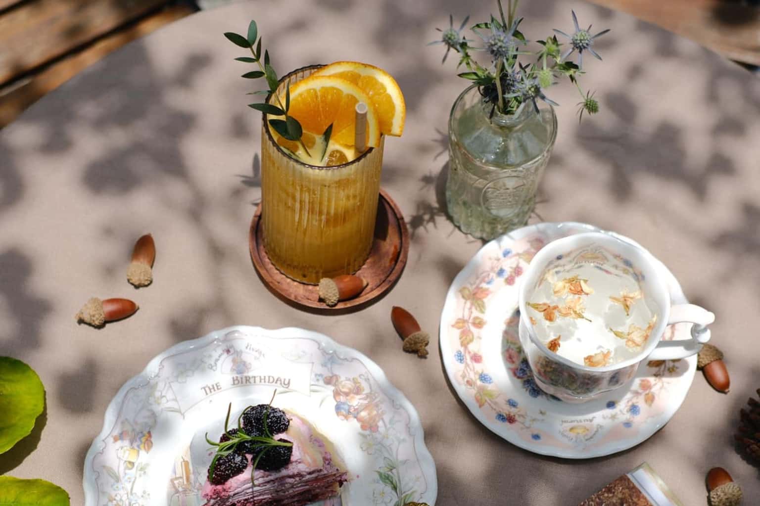 Quán cafe thơ mộng