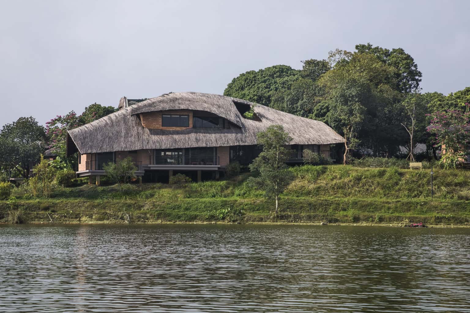 Nhà bậc thang Step House (Tomodachi Retreat - Làng Mít) tại Sơn Tây — ảnh 7