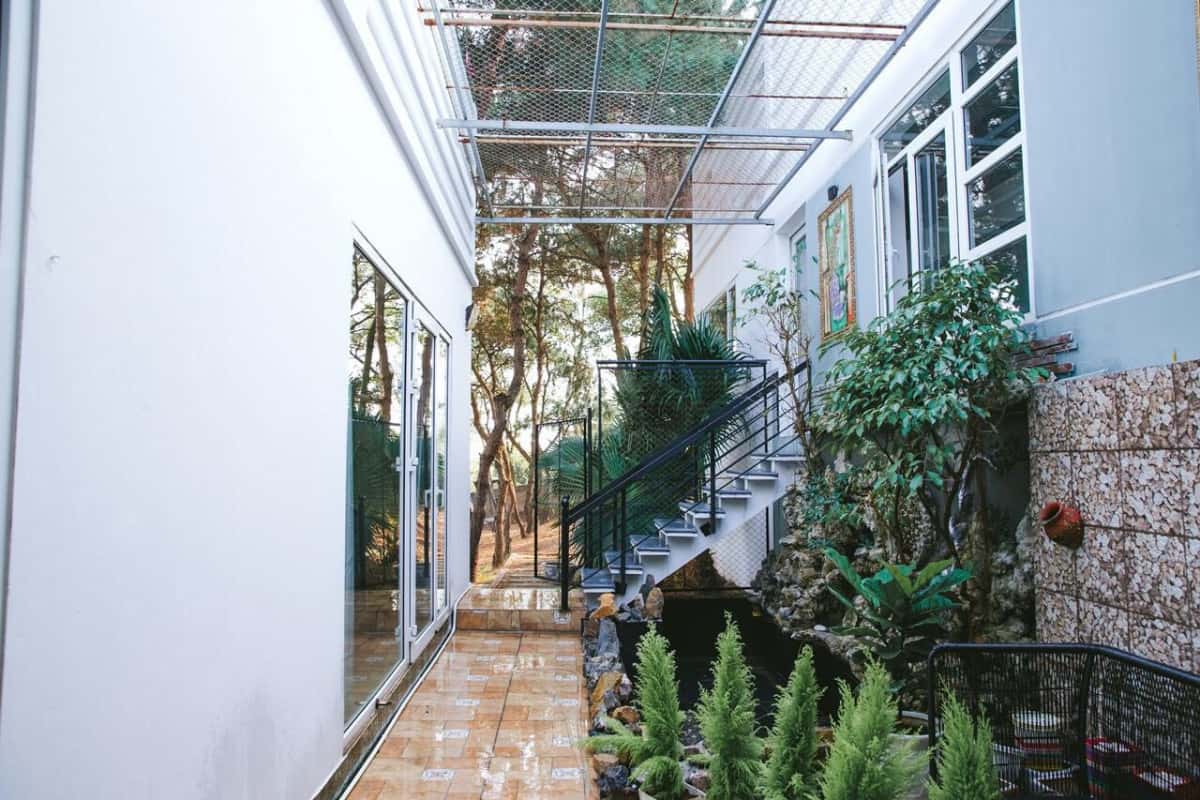 山丘上的小屋，Sóc Sơn () — 照片 31