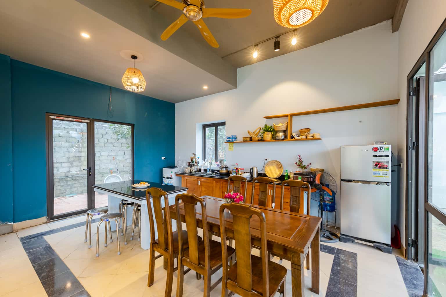 phong-bep-villa-vuon-dom-dom-homestay-ba-vi-ha-noi-02