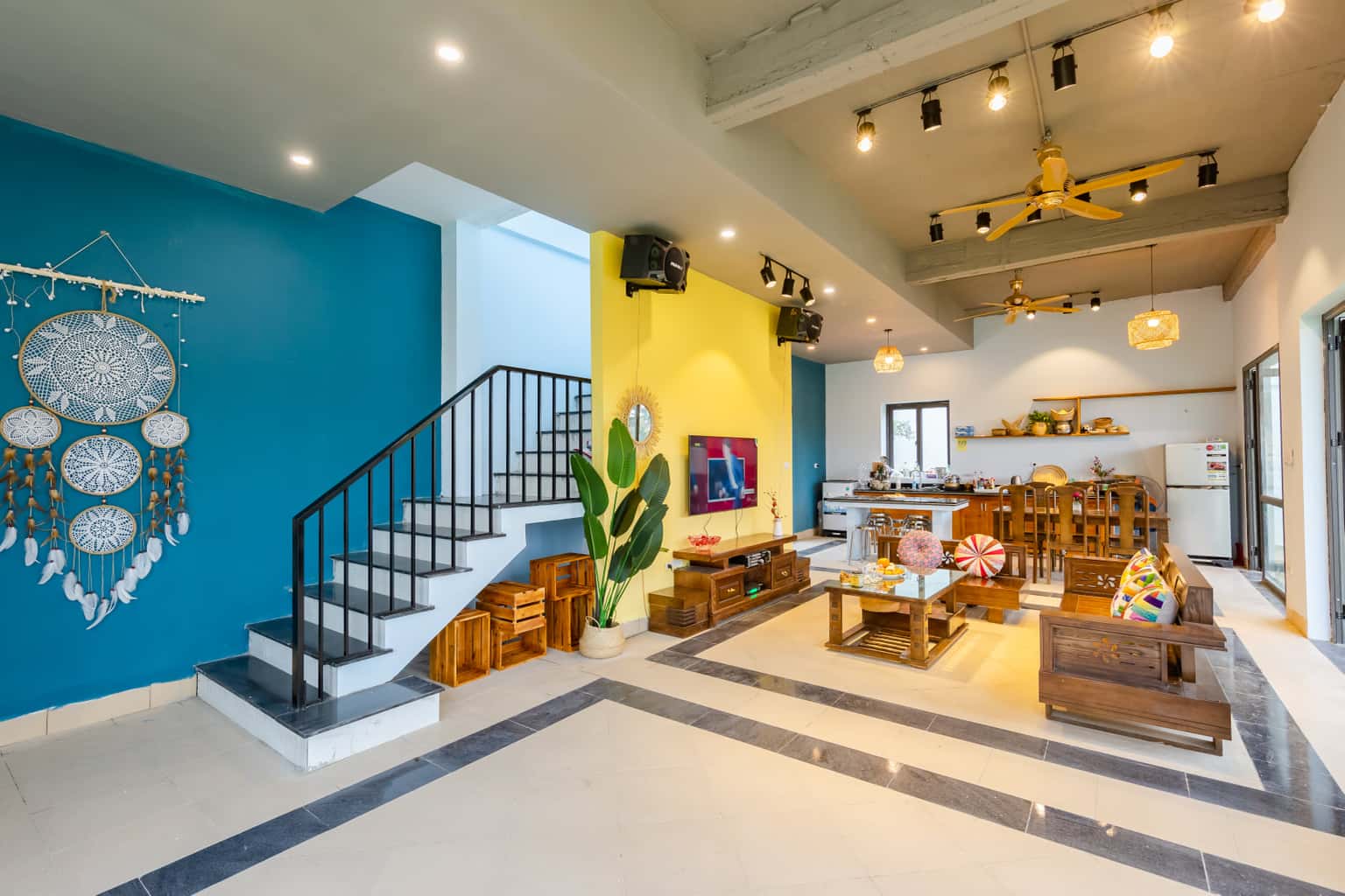 phong-khach-villa-vuon-dom-dom-homestay-ba-vi-ha-noi-01