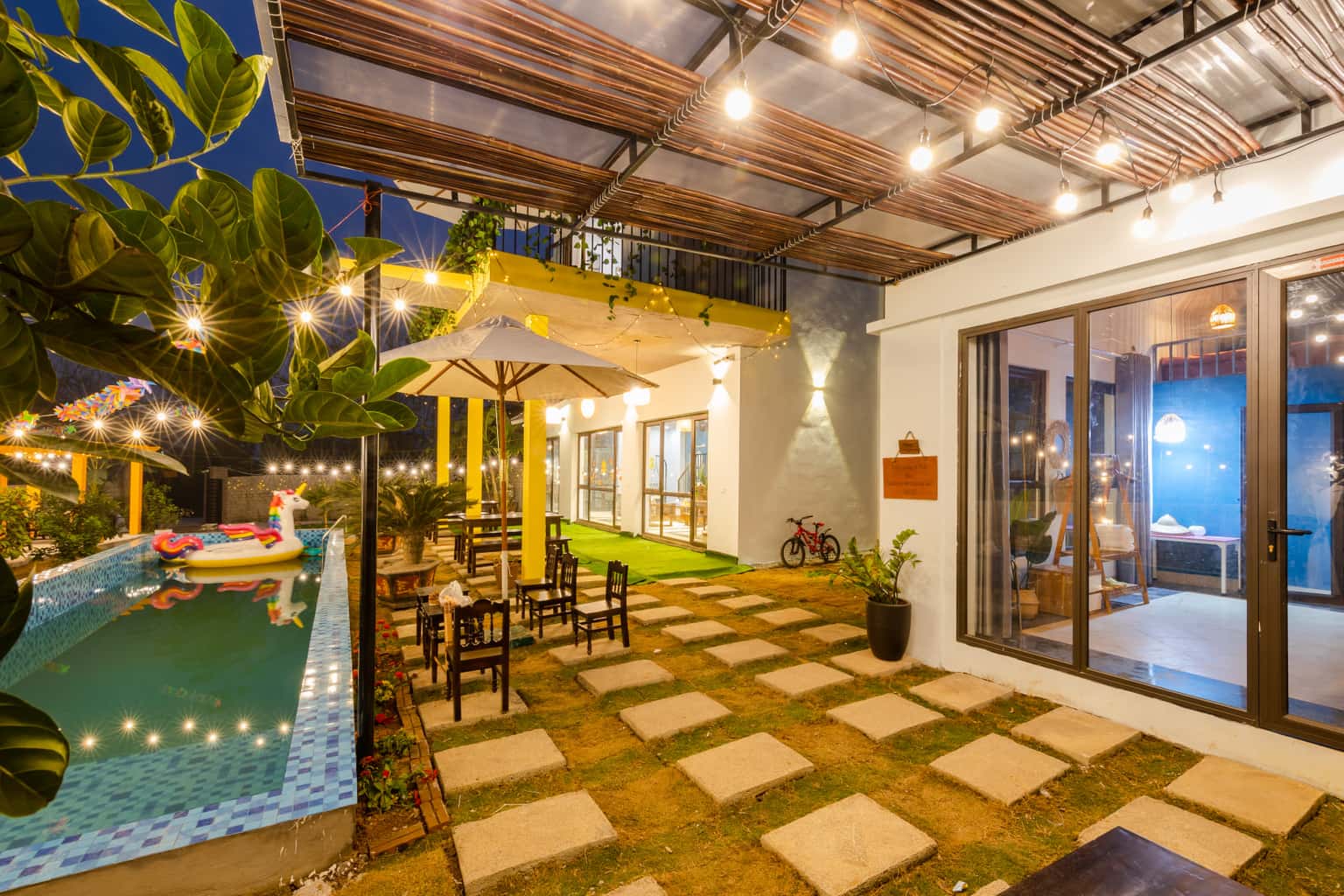 khong-gian-villa-vuon-dom-dom-homestay-ba-vi-ha-noi-11