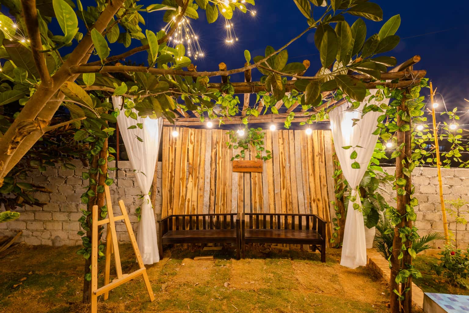 khong-gian-villa-vuon-dom-dom-homestay-ba-vi-ha-noi-12