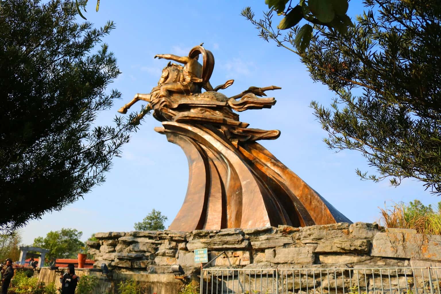 tuong dai thanh giong den giong soc son