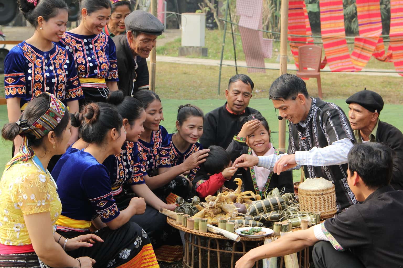 lang van hoa du lich cac dan toc viet nam