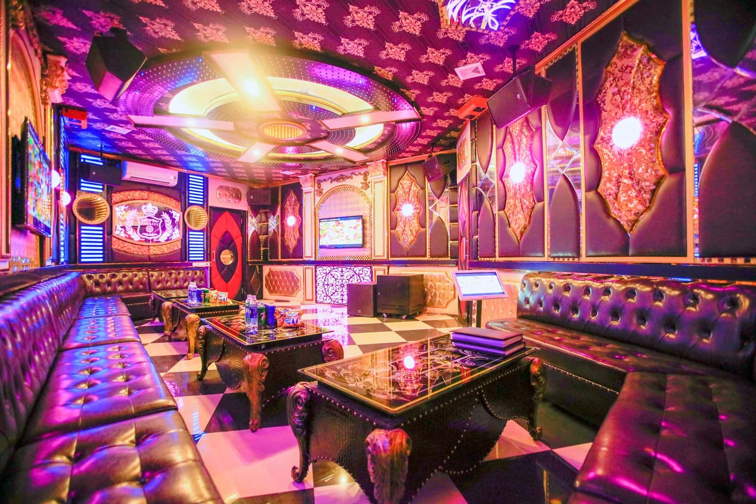 karaoke tai serena kim boi hoa binh  