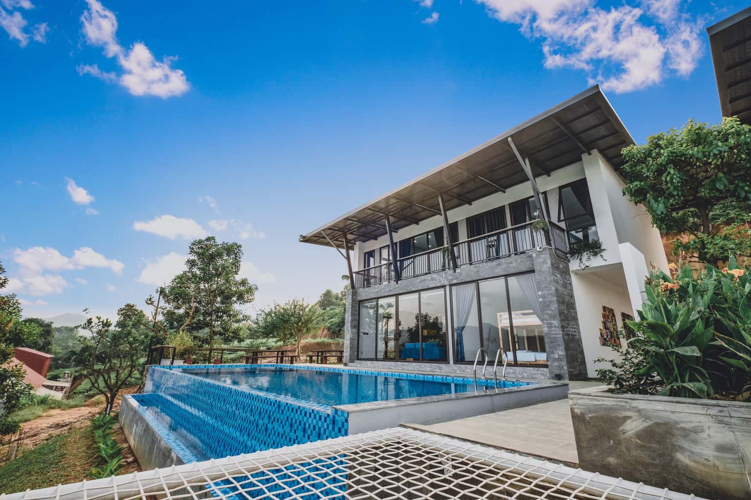 khuon vien tango villa de montana homestay ba vi ha noi 