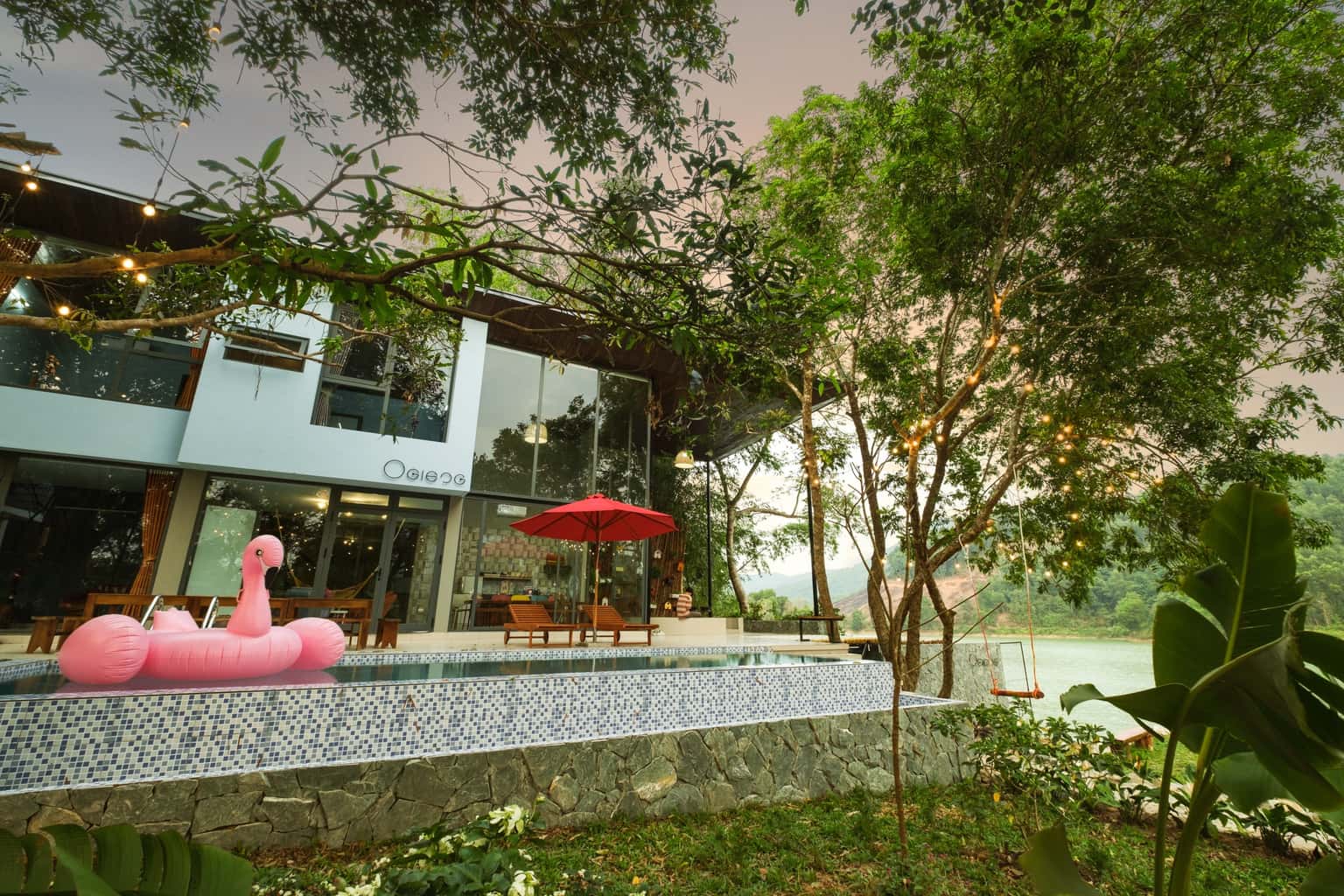 khuon vien ho tren nui gieng homestay hoa binh 