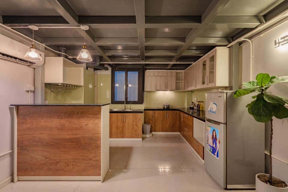 Shower Outside, Hoàn Kiếm — ảnh 5