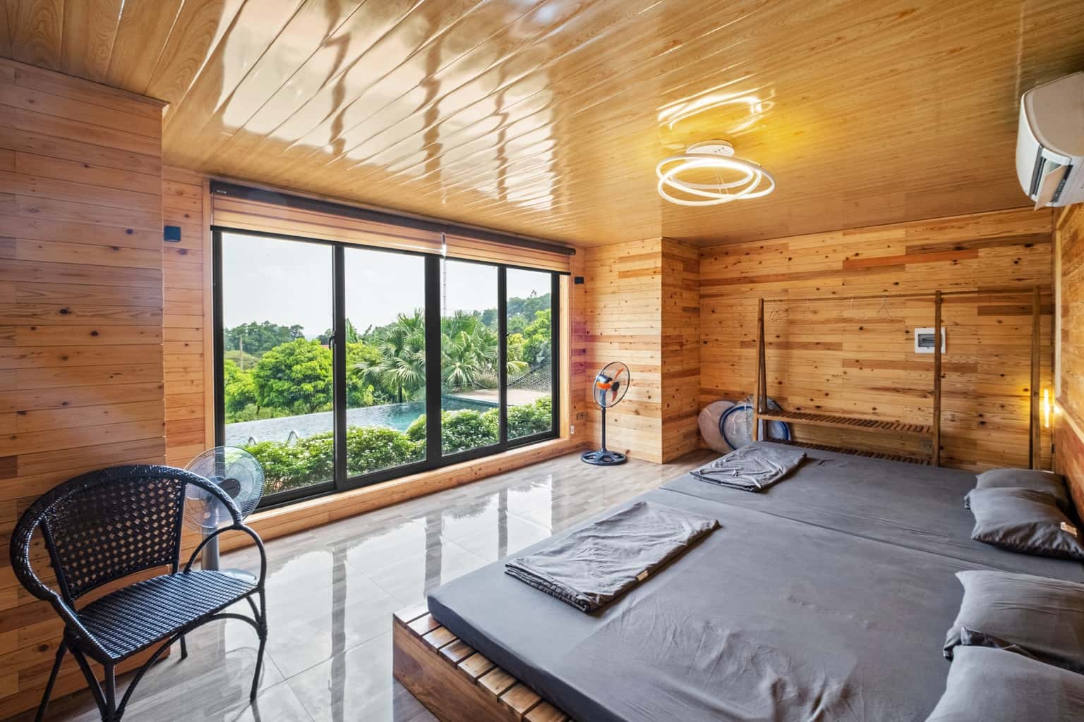 can nho pine garden soc son 