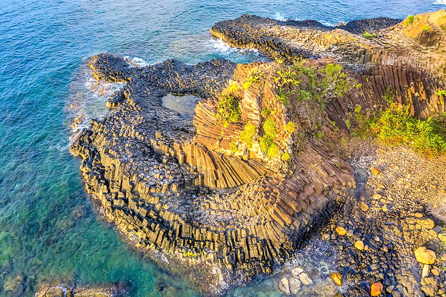 justfly ghenh da dia phu yen