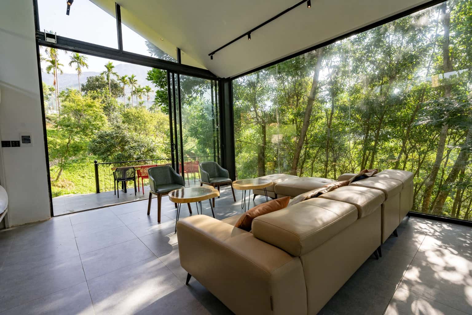 forest bungalow quin hill thach that ha noi
