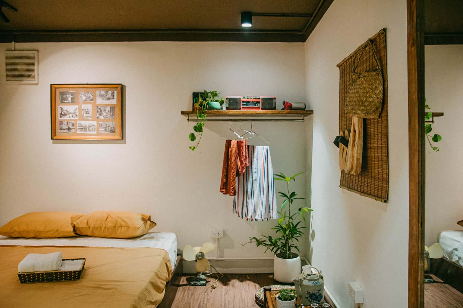 Vintage, Hoàn Kiếm — ảnh 1
