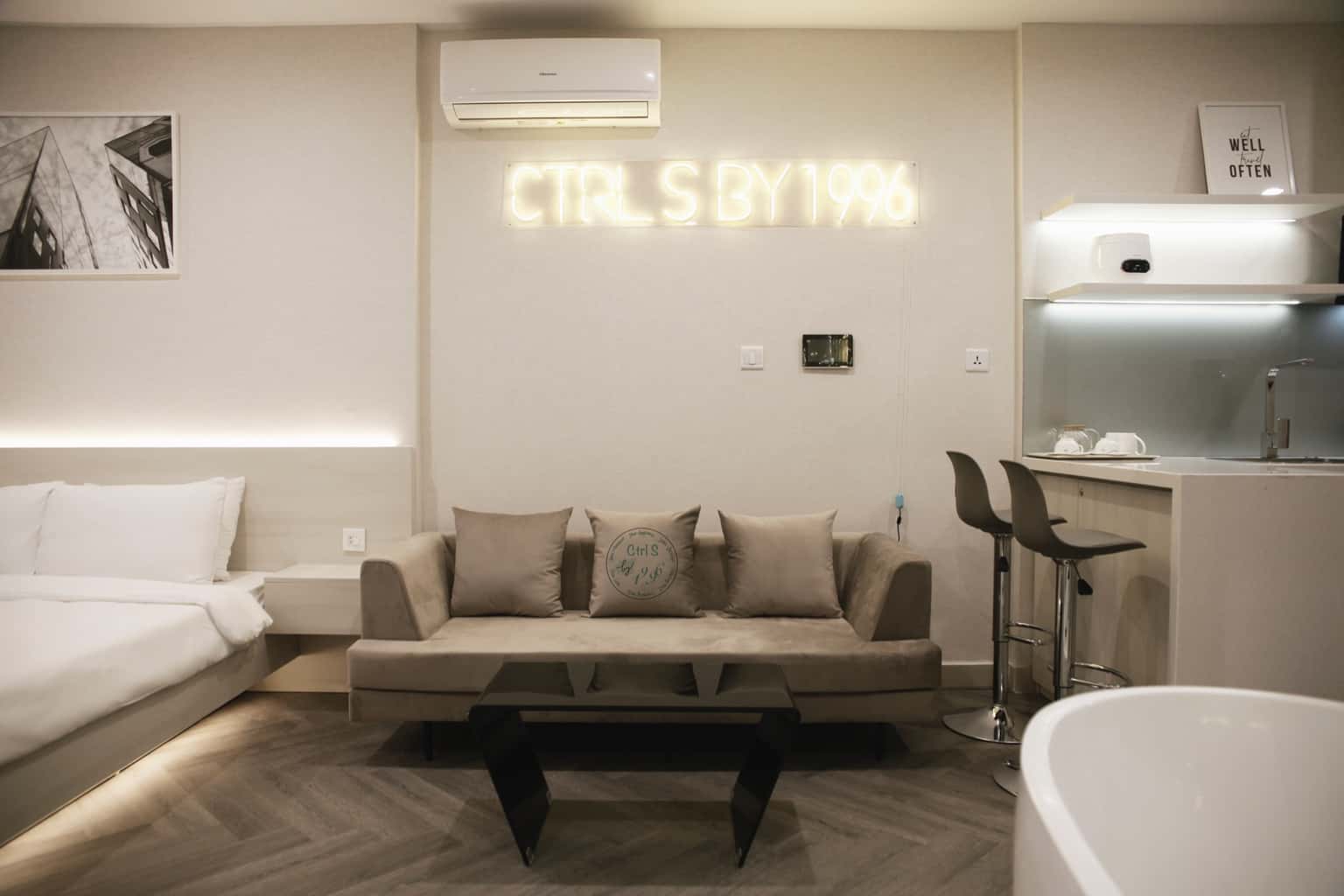 Justfly Ctrl S by 1996 - Light Gia Lâm — ảnh 3