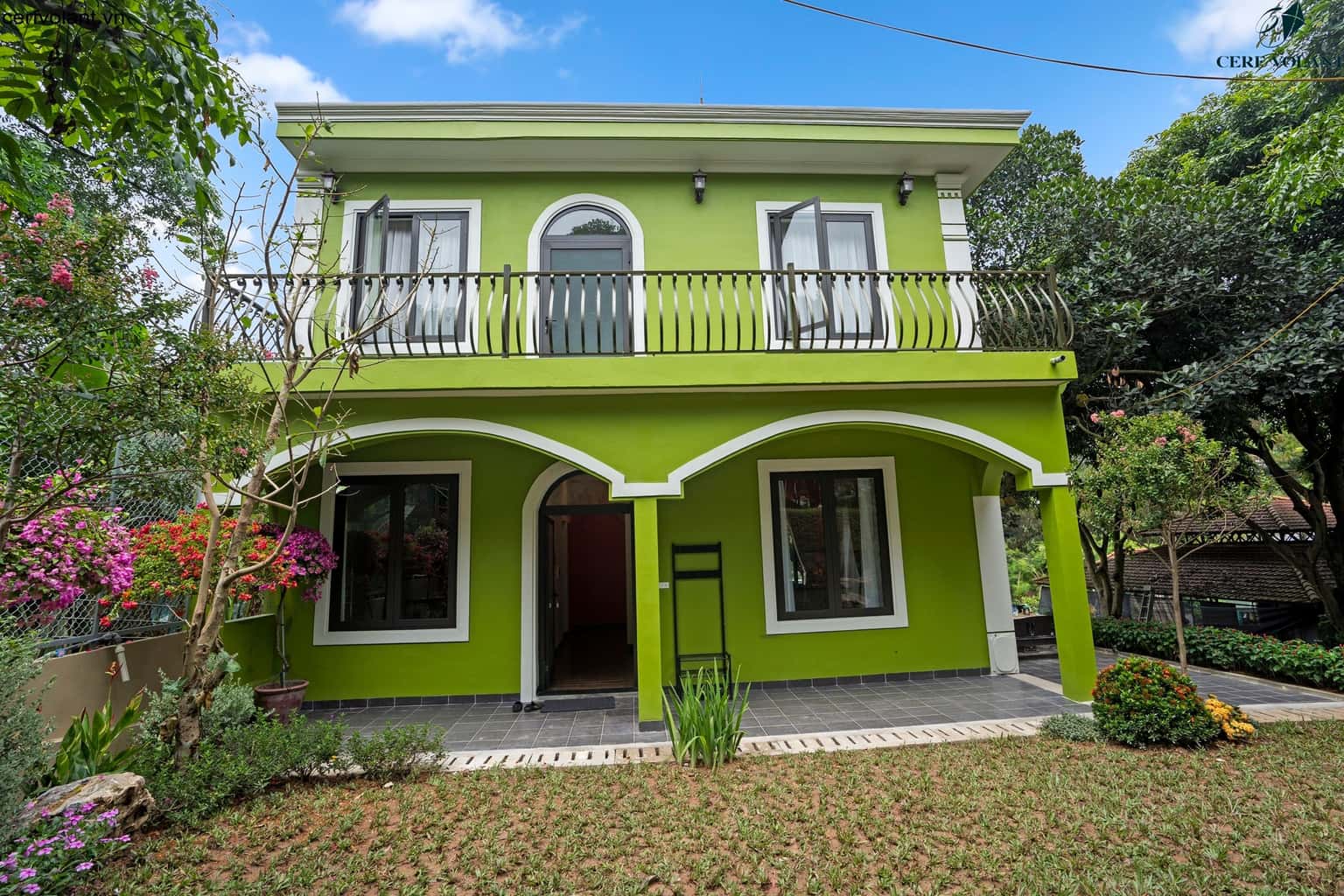 justfly cerf volant mango villa soc son