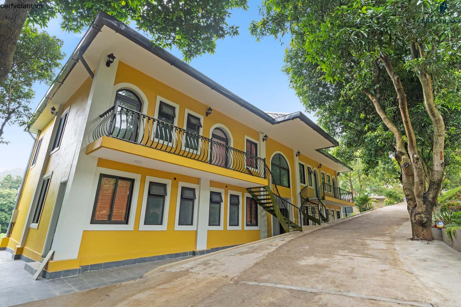 justfly mango house ceft volant soc son