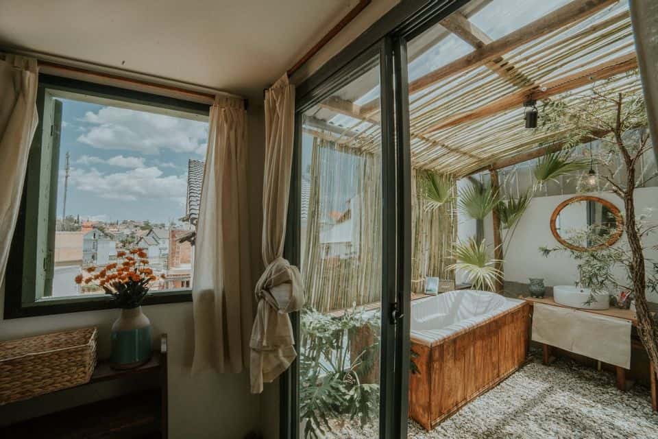 moriese house indica room da lat