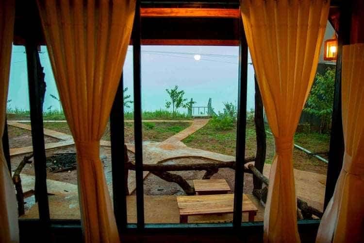 justfly up hill bungalow binh yen house da lat
