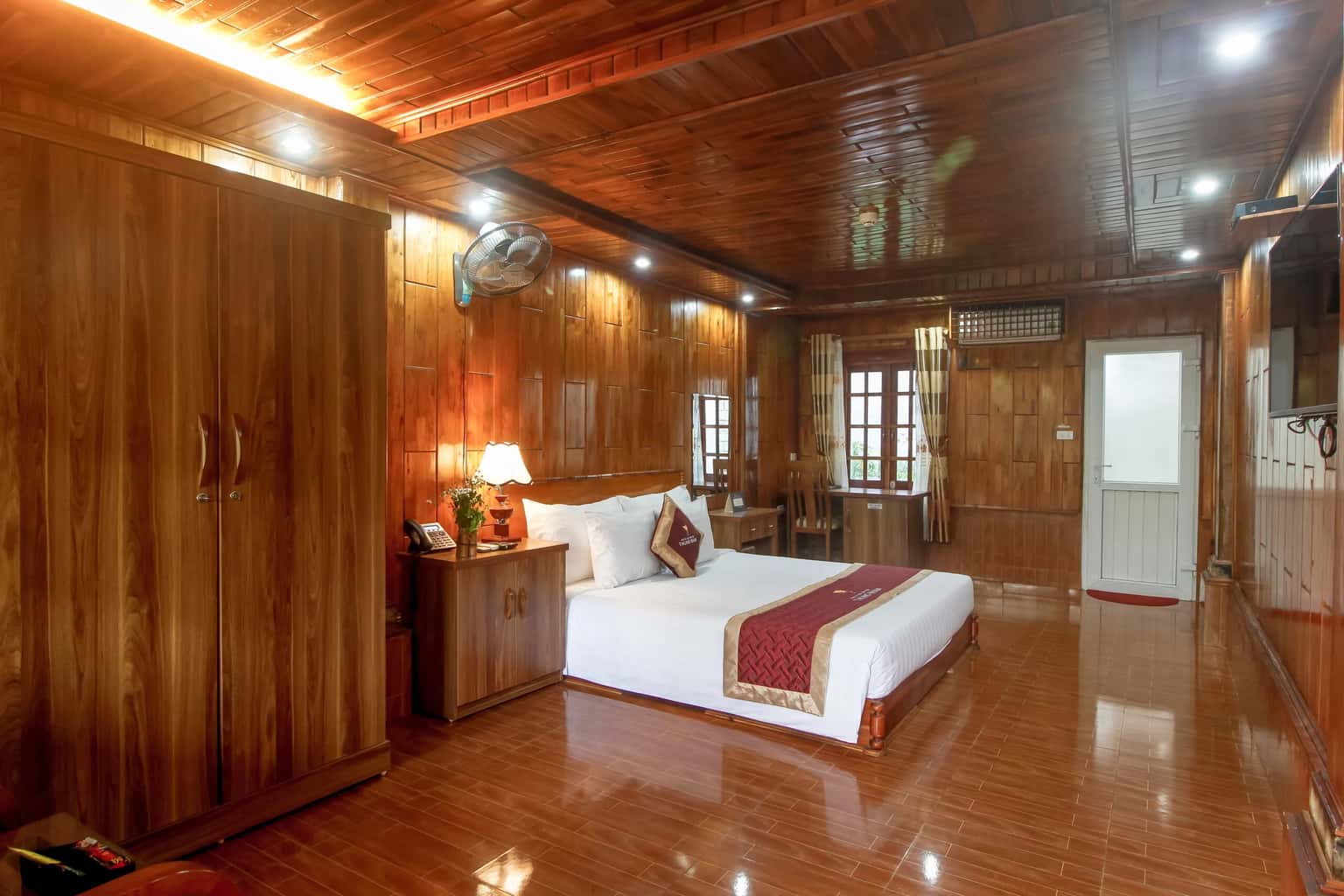 justfly thung nham resort phong deluxe double ninh binh