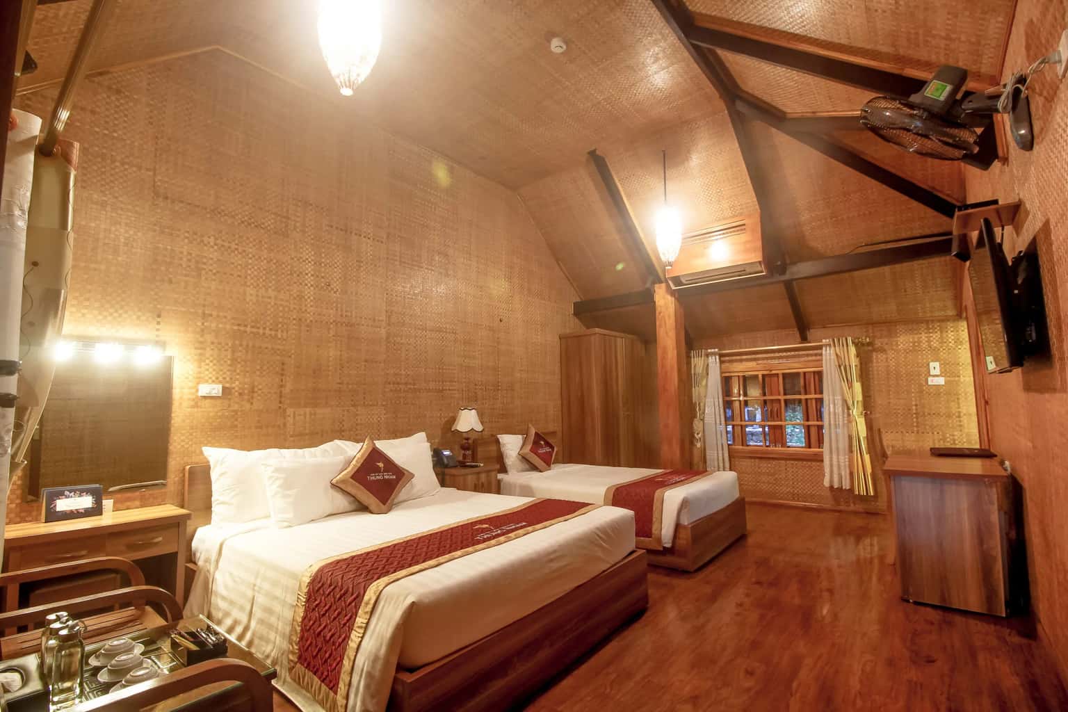 justfly thung nham resort phong grand deluxe triple ninh binh