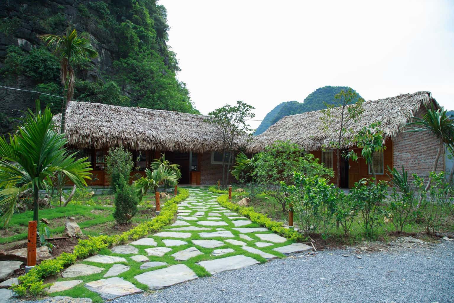 justfly trang an mountain house ninh binh