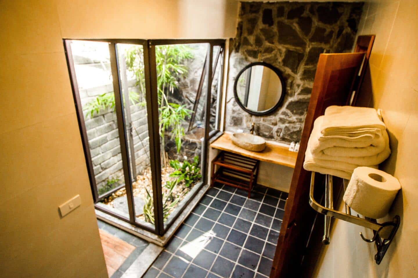 justfly deluxe family tam coc banana bungalow ninh binh
