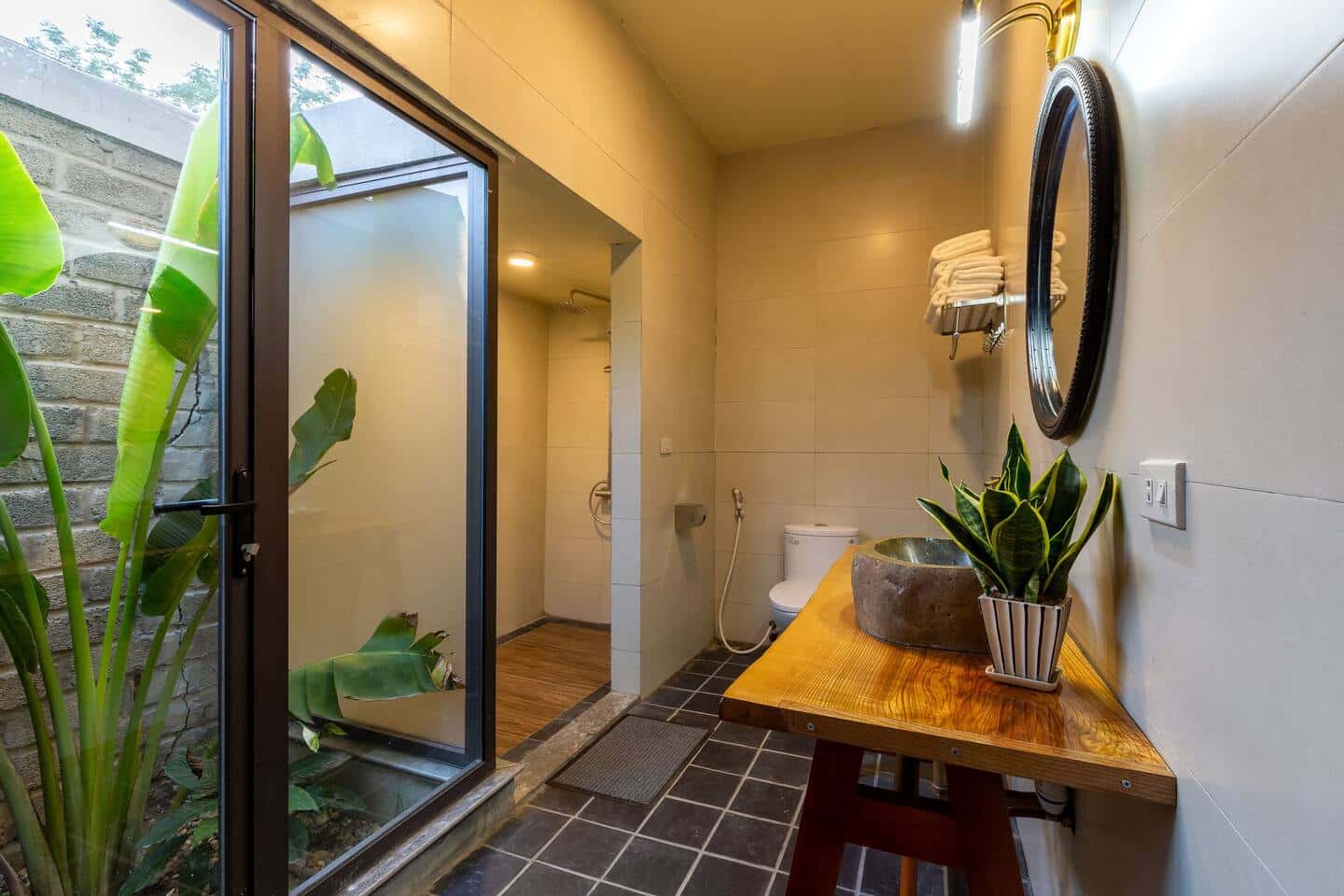 justfly suite tam coc banana bungalow ninh binh