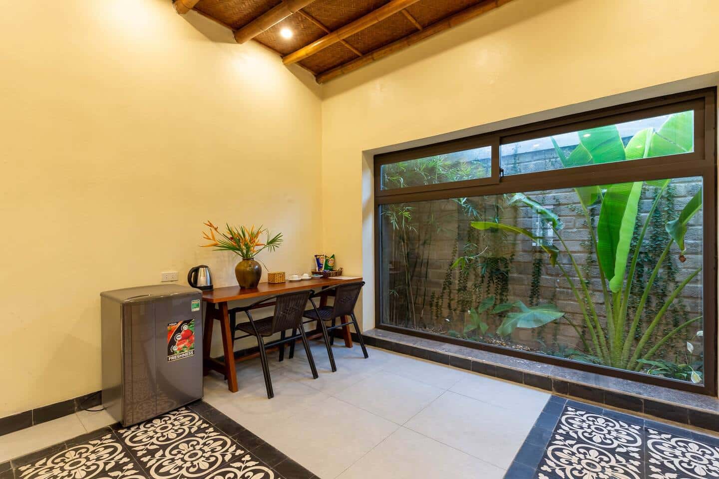 justfly suite tam coc banana bungalow ninh binh