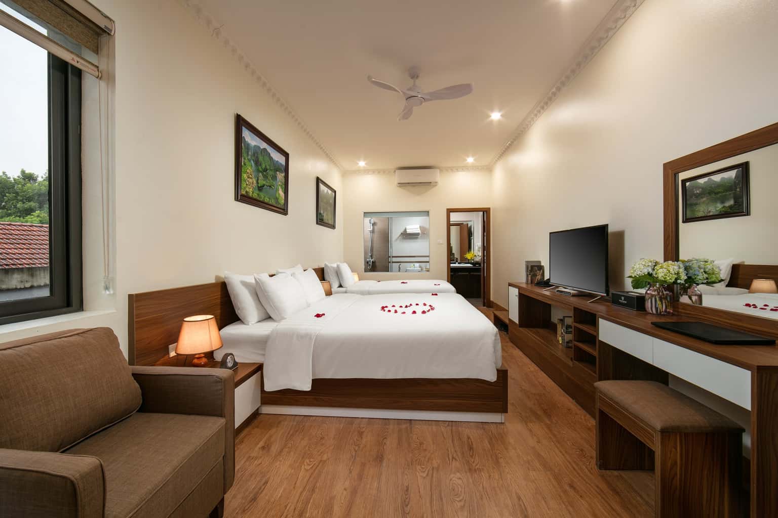 Tam Coc Holiday Hotel & Villa - Deluxe Family, Ninh Bình — ảnh 18