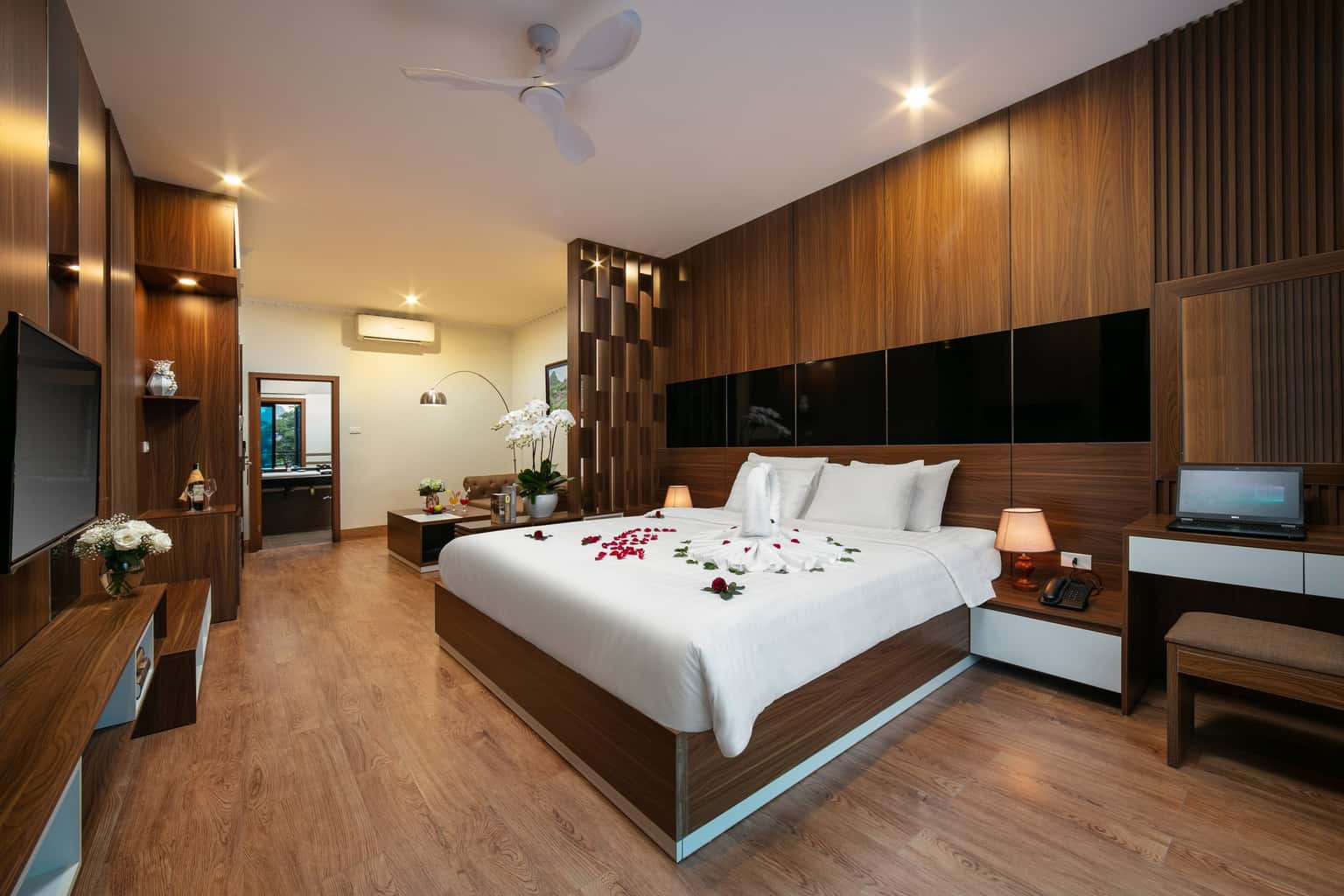justfly suite double tam coc holiday hotel & villa ninh binh  