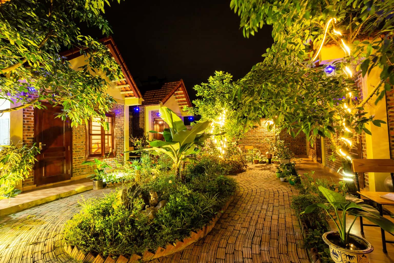 justfly bungalow gia dinh viet anh homestay ninh binh