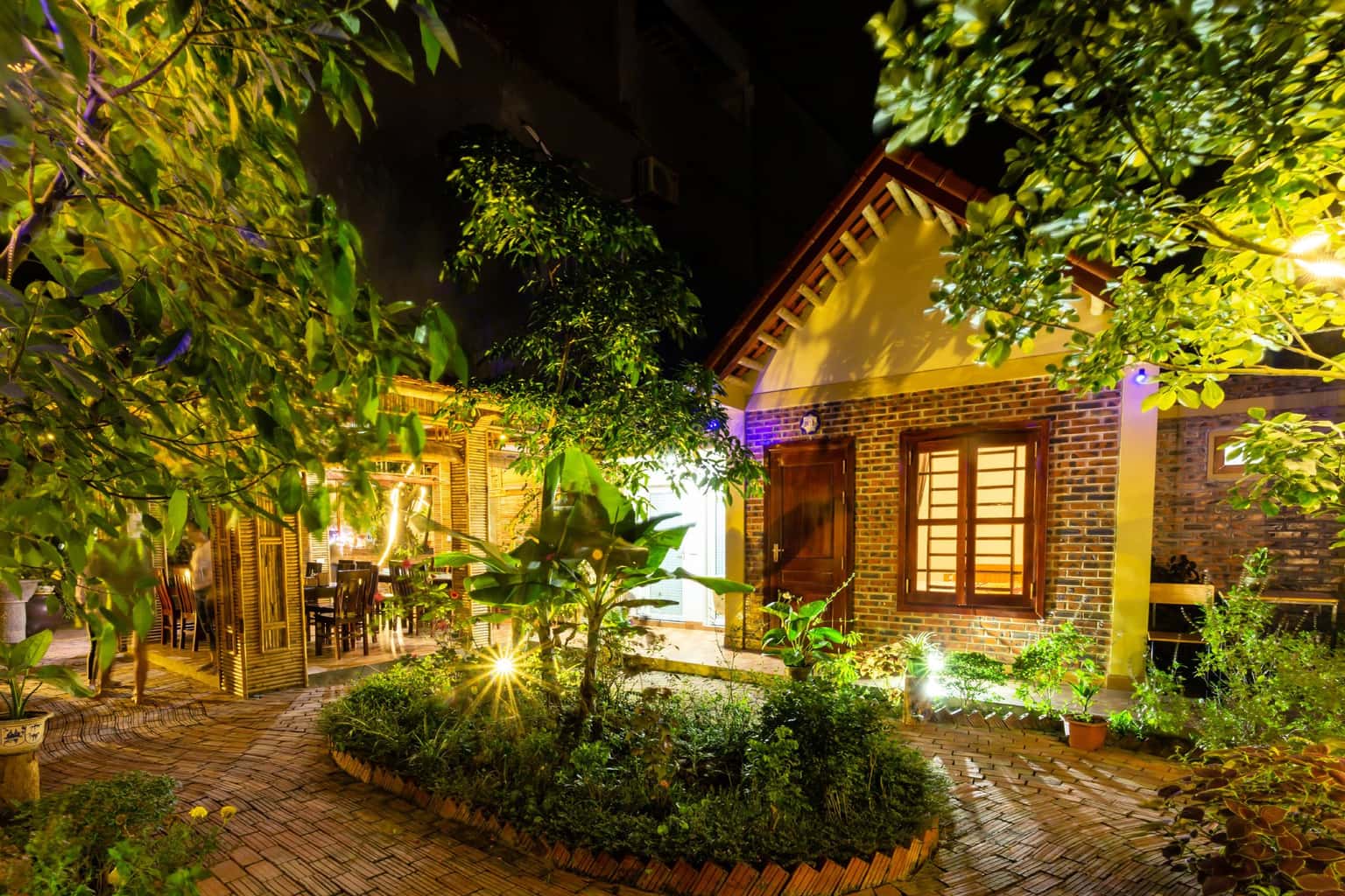 justfly bungalow gia dinh viet anh homestay ninh binh