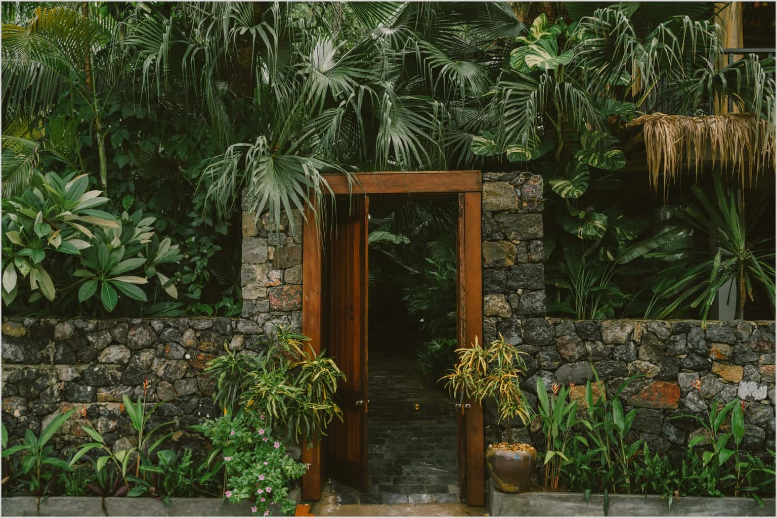 the wooden gate ninh binh