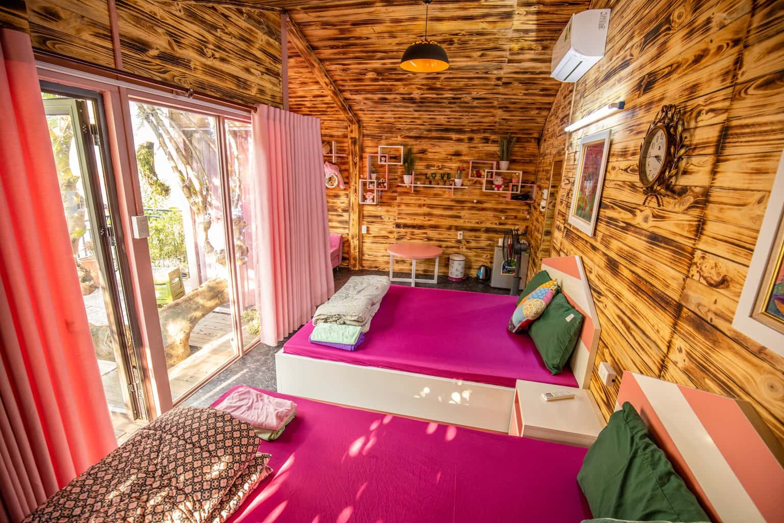 justfly can pink home lon tam dao