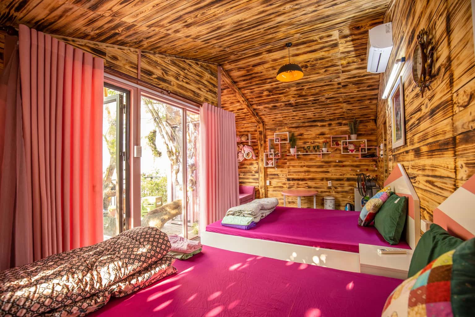 justfly can pink home lon tam dao